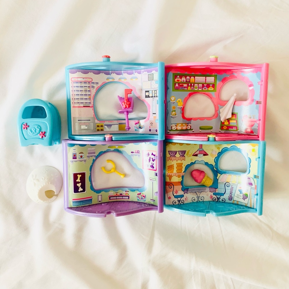 Littlest Pet Shop Pet Nook LPS Bath Hospital Mail Shop Playset Accessories Toys